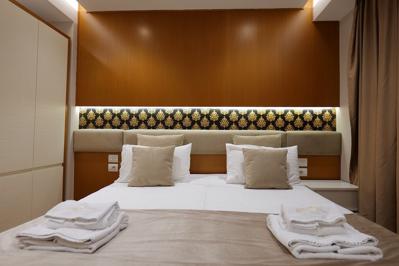 Foto Hotel Queen **** Tirana