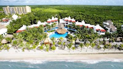 Hotel Hidden Beach Resort