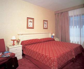 Ilunion Suites