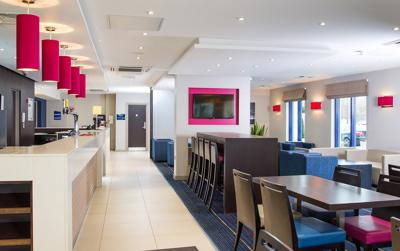 Foto Holiday Inn Express Wandsworth *** Londen
