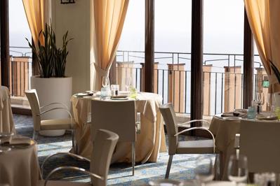 Foto UNAHOTELS Capotaormina **** Taormina