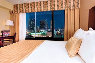 Foto The Barrymore Tampa Riverwalk *** Tampa
