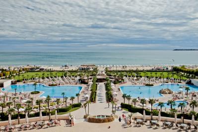 Dit Majestic Beach Resort