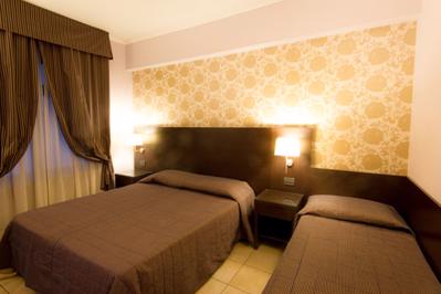 Foto Hotel Seven Kings Relais *** Rome