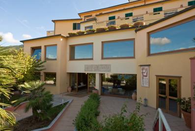 Foto Hotel La Perla del Golfo **** Procchio