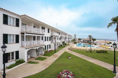 Foto Aparthotel Isla Paraiso *** Arenal D En Castell