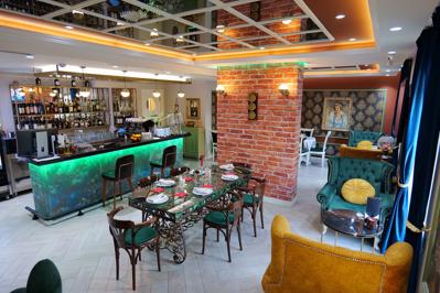Foto Hotel Queen **** Tirana