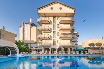 Foto Universal **** Cervia