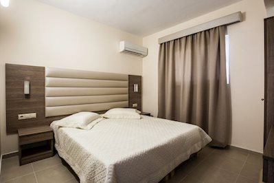 Foto Lyristis Studios ** Faliraki