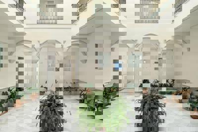 Foto Suites Sevilla Plaza *** Sevilla