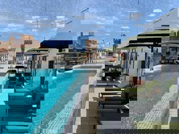 Foto Aquitania Home Suites *** Sevilla