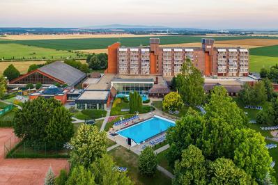 Foto Danubius Hotel Buk **** Bukfurdo