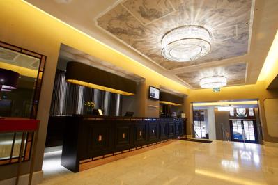 Foto Hilton The Waldorf **** Londen