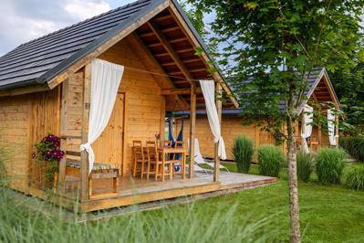 Foto Glamping Kolpa Resort ** Krasiniec