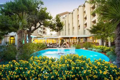 Foto Sunny Baska Hotel by Valamar ex. Corinthia *** Baska Krk