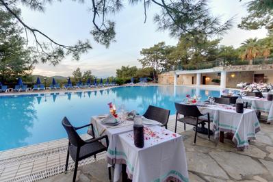 Foto Montana Pine Resort **** Oludeniz