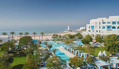 Foto Resort Hilton Salwa Beach Resort en Villas ***** Abu Samra