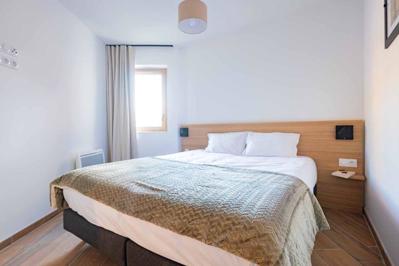 Residence ARYA - Living Stone