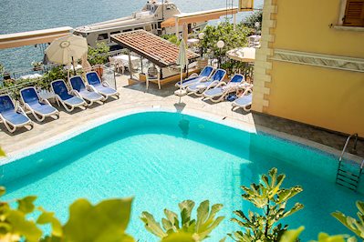 Foto All Azzurro **** Limone Sul Garda