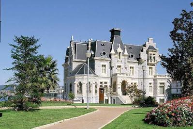 Foto URH Palacio De Oriol **** Santurtzi