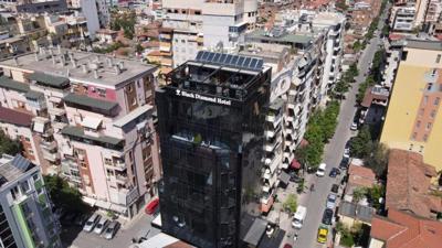 Foto Black Diamond **** Tirana