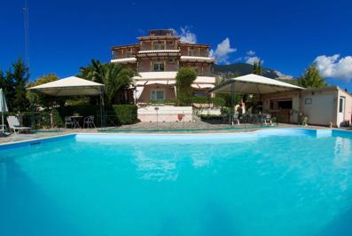 Foto Nostos Studios and Apartments ** Trapezaki