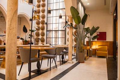 Foto Room007 Select Tetuan *** Sevilla