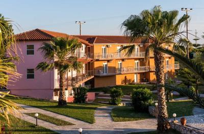 Foto Bessies Village ** Svoronata