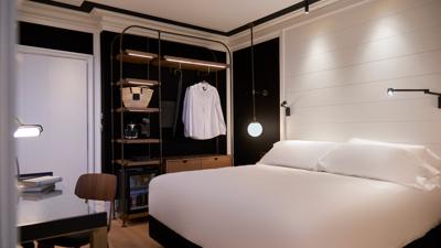 ESTIMAR Valencia 4 and One