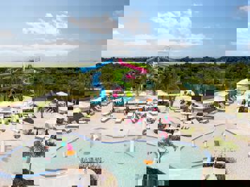 Foto Nickelodeon Hotels en Resorts Punta Cana ***** Uvero Alto