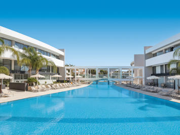 Foto Virginia Family Resort **** Koskinou