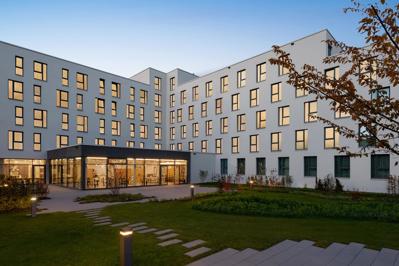 Foto Super 8 by Wyndham Augsburg ** Augsburg