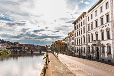 Foto Plaza Lucchesi **** Florence
