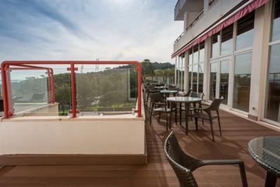 Foto Amazonia Jamor **** Queijas