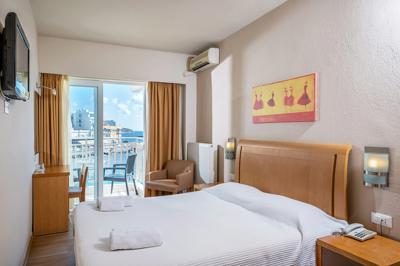 Foto Hotel Kitro Beach ** Agios Nikolaos