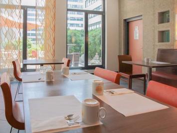 Foto Novotel Suites Wien City Donau *** Wenen