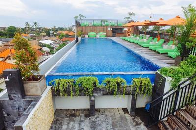 Foto Zest Legian by Swiss-Belhotel International ** Legian Beach