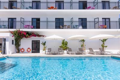 Foto The Purple by Ibiza Feeling *** San Antonio