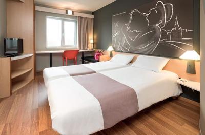 Foto Ibis Dinant *** Dinant