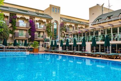 Hotel Ambassador Plaza