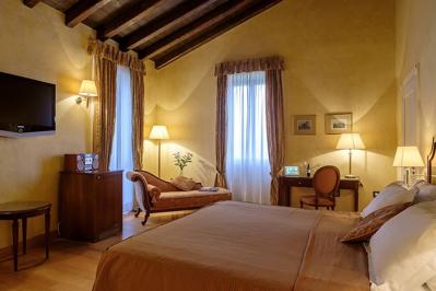 Foto Siorra Vittoria Boutique **** Corfu-Stad