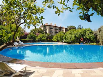 Foto Acanthus Cennet Barut Collection ***** Side