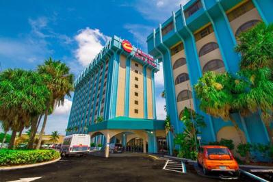 Hotel Clarion Inn en Suites Miami International Airport