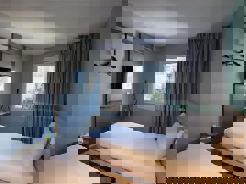 Foto ibis budget Nice Aeroport Promenade des Anglais ** Nice