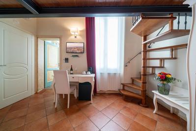 Foto Residenza Conte Di Cavour **** Florence