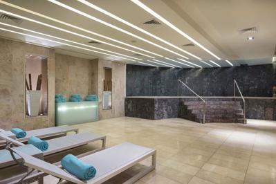 Foto Grand Millennium Muscat ***** Muscat