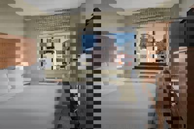 Holiday Inn Express Manhattan Midtown West