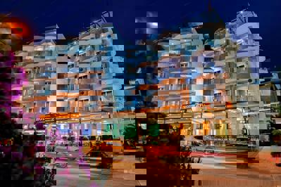 Foto Blue Sky **** Saranda