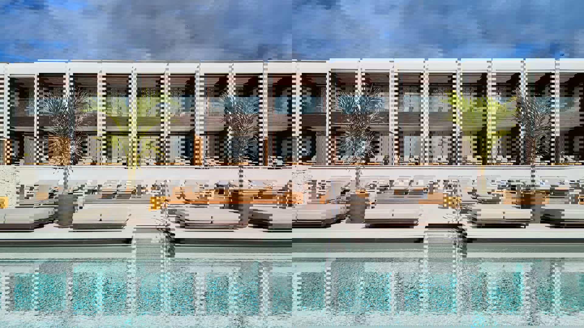 royal-hideaway-corales-villas