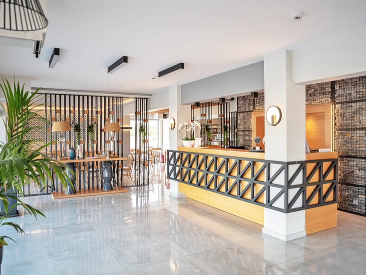 Mythic Summer Hotel